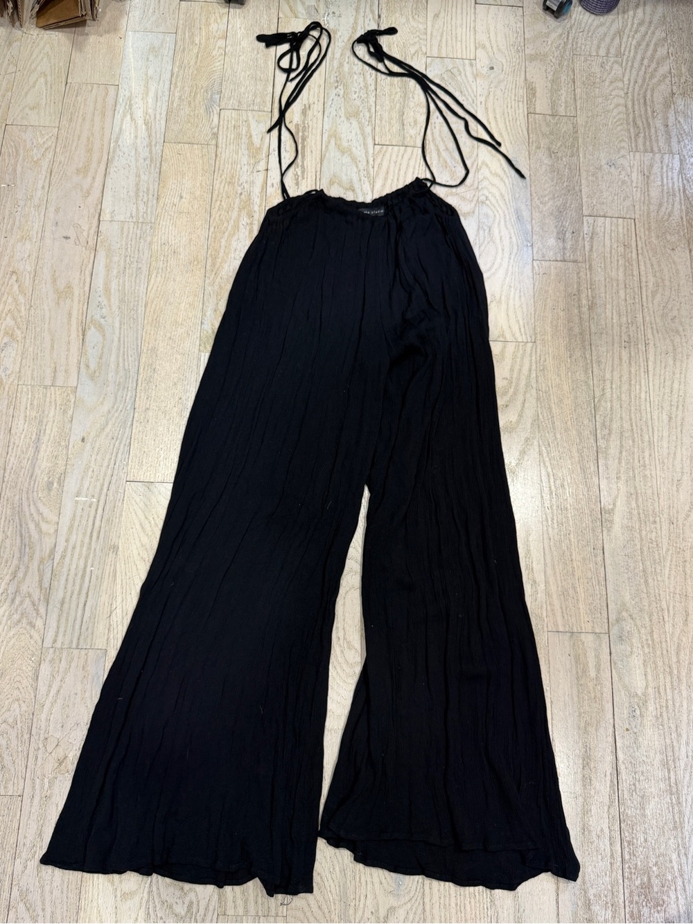 Etophe Studio Black Wide Leg Suspender Pants - Picture 5 of 5